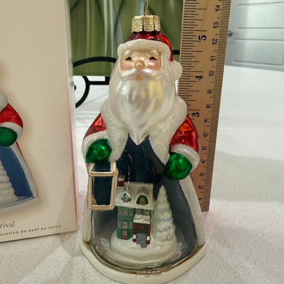 HALLMARK Keepsake Santa's Arrival 2009 - Picture 8 of 8